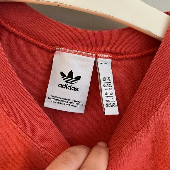 Adidas original adventure tshirt - Picture 3 of 5